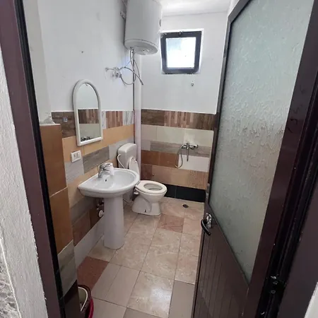 Dhoma Pushimi ' Ergi ' Pensionat Velipojë