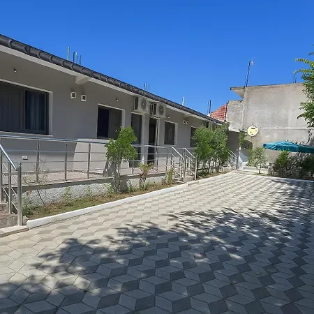 Dhoma Pushimi ' Ergi ' Casa de hóspedes